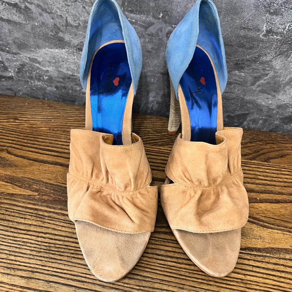 Luichiny Tan and Blue Heels